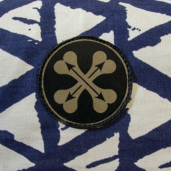 Bones & Arrow Durry Bed Blue & White 28 x 42"